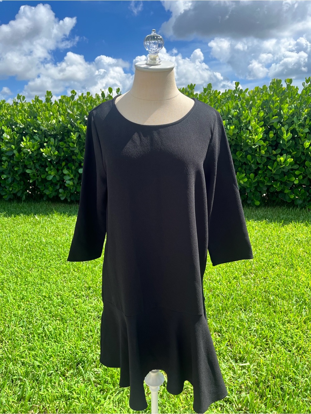 Everly Black Scoop-Neck Flounce-Hem Tunic